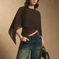 Elegante top de gasa marrón con mangas de capa y dobladillo irregular para mujer - S / Tops / Café