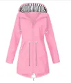 Wasserdichte pinke Damen-Outdoorjacke mit Kapuze, Kordelzug und gestreiftem Futter - S / Oberteile / Rosa