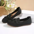 Elegante zwarte damesloafers met kwastjes, zachte zool en casual slip-on ontwerp. - 36 / Zwart