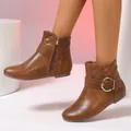Stylish brown flat ankle boots with quilted detail, side zipper and decorative buckle - 36 / Brown
