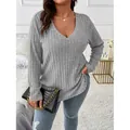Haut gris à manches longues grande taille avec col en V et texture côtelée douce - 1XL / Hauts / Gris clair