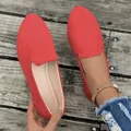 Eleganti scarpe basse in camoscio rosso da donna con punta arrotondata e fodera interna morbida - 36 / Rosso