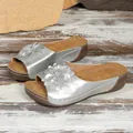 Sandales compensées argentées élégantes avec fleur 3D et design à bout ouvert chic - Argent
