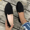 Mocassini bassi classici in pelle scamosciata nera da donna con punta tonda e comodi - 36 / Nero