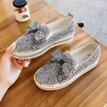 Glinsterende zilveren damesloafers met een grote strass-strik en dikke platformzool - 36 / Zilver