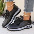 Baskets compensées noires pour femmes avec lacets et lettrage tendance. - 36 / Baskets (250207) / Noir
