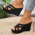 Élégantes sandales compensées en daim noir avec talon de 9,9 cm pour le style d'été - 35 / Noir