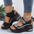 Sandales de sport compensées noires pour femmes avec strass et semelle à air visible - 35 / Sandales Sport Plateforme (16) / Noir