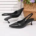 Escarpins slingback élégants en cuir verni noir à bout pointu pour femmes - 35 / Noir