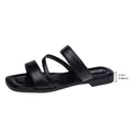 Zijaanzicht van elegante zwarte platte sandalen met een hak van 2,5 cm en vierkante neus - 35 / Zwart