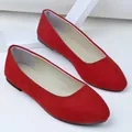 Eleganti scarpe ballerine in pelle scamosciata rossa a punta per donna stile minimalista - Rosso