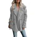 Vue détaillée de face de la veste croisée en peluche grise pour femme avec revers élégants - S / Hauts / Gris clair