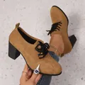 Professionelle cognacfarbene Wildleder-Schnürschuhe mit hohem Blockabsatz für Damen - Braun