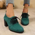 Vintage grüne Wildleder Schnürschuhe mit hohem Absatz und dicken schwarzen Absätzen - Grün