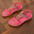 Handgefertigte pinke Bohemian Sandalen mit Holzperlen und Strasssteinen für Damen - 35 / Dunkelrosa