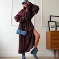 Robe longue élégante en lin bordeaux style français avec col en V et fente latérale - S / Robe (LYQ4301) / Bordeaux