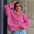 Oversize pinkfarbenes Fleece-Sweatshirt mit Viertelreißverschluss und Umlegekragen für Damen - S / Oberteile / Rosa