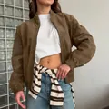 Hochwertige Vintage-Wildlederjacke in Khaki für Damen im modernen Streetwear-Stil - S / Oberteile / Khaki