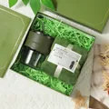 Coffret cadeau vert comprenant un gobelet en verre et une serviette en polaire corail - Gobelet en Verre Et Serviette Polaire Corail / Boîte cadeau / Vert