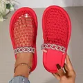 Modische rote atmungsaktive Netz-Pantoletten mit glitzerndem Strassketten-Detail - 37 / Stil mit Strasskette (56) / Rot