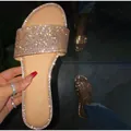 Elegante platte damessandalen met champagne gouden strass-steentjes voor de zomer - 35 / Abrikoos