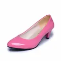 Escarpins élégants en cuir verni rose à talons bas pour les tenues de bureau professionnelles. - 35 / Rose