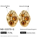 Goldene unregelmäßige Edelstahl-Ohrringe mit Tigerauge-Stein, Gewichts- und Maßangaben - Goldener Stil (NB-E2079-G) / 18K-Gold