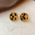 Detailansicht der Retro-Ohrstecker mit Leopardenmuster und eleganter 14k Goldbeschichtung - 2# Quadratische Runde Leopard Ohrstecker