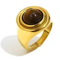 Retro luxe goudkleurige roestvrijstalen ring met een ovale tijgeroog edelsteen inleg - 6 / Ronde Tijgeroog Ring (R5499) / Goud