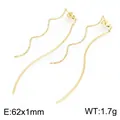 Élégantes boucles d'oreilles longues en acier inoxydable doré à lignes ondulées - Style Ligne Torsadée Doré (KE134638-SP)