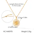 Detailweergave van vintage 18k gouden zonnehanger ketting met technische gegevens. - Goud