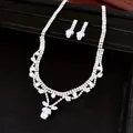 Élégante parure de bijoux en zircone argentée avec pendentif goutte d'eau pour mariage - Ensemble / Ensemble deux pièces / Argent-Blanc