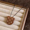 Braune gepunktete Leder-Brillenclip-Halskette, minimalistische modische Pulloverkette. - Kaffee Polka Dot Stil / Halskette-Kaffee