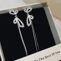 Boucles d'oreilles élégantes à pampilles papillon avec perles et cristaux en boîte - Tige en Argent - Style Papillon Gland / Argent
