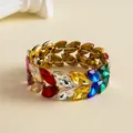 Vue détaillée d'un bracelet en épi de blé double couche avec strass marquise colorés. - Bracelet Épi de Blé Double Couche / Or-Multicolore