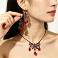 Gothic Halloween spinnenweb ketting en oorbellen set met rode waterdruppel edelstenen - Spinnenweb ketting oorbellen set