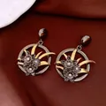 Makrodetail eleganter Vintage-Blumenohrringe in Gunmetal und Gold mit funkelnden Kristallen - 3D-Blumengeometrischer Stil (23#) / Gold/Gun Black