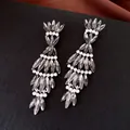 Elegante geometrische Quastenohrringe mit grauen Markasit-Kristallen und Silbernadeln - Silber-Grau