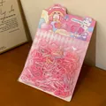 Gedetailleerde weergave van kleurrijke elastische haarbanden in schattige cartoon dierverpakking - 400 Stuks/Verpakking / Roze