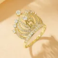 Bague couronne élégante plaquée or 14K ornée de zircons cubiques et du numéro 15 gravé - Taille 5 / Bague Couronne Reine-K Jaune
