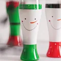 Handbemaltes Schneemann-Weihnachtsbierglas mit grünem Fuß festliches Glasgeschirr Geschenk - Bierglas-Grüner Lächelnder Schneemann