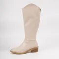 Beige kniehoge Martin laarzen met zeer gedetailleerde afmetingen en een middenhak - 36 / Beige
