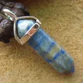 Blauer sechseckiger Kristallanhänger im Lapis-Stil mit polierter Silberöse für Ketten - Lapislazuli (Anhänger Ohne Kette) / Blau