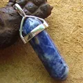 Natürlicher hexagonaler blauer Kristall Anhänger mit poliertem silbernem Metallverschluss - Sodalith (Nur Anhänger) / Blau