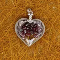 Ciondolo bottiglia dei desideri a forma di cuore con scaglie di granato rosso naturale - Granato