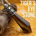 Pendentif pointe hexagonale en cristal œil de tigre vintage avec capuchon en métal argenté - Œil de tigre