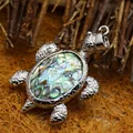 Polished silver-tone sea turtle pendant necklace featuring natural abalone shell inlay - Sea Turtle Shape Pendant (aljylp416) / Abalone Shell