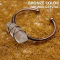 Minimalistisches verstellbares Armband in Antikbronze mit Bergkristallspitze - Bronze