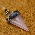 Pendentif triangulaire en quartz rose de style népalais avec incrustation de gemme - Quartz rose
