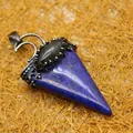 Pendentif ethnique népalais en lapis-lazuli triangulaire avec pierre de labradorite - Lapis-lazuli